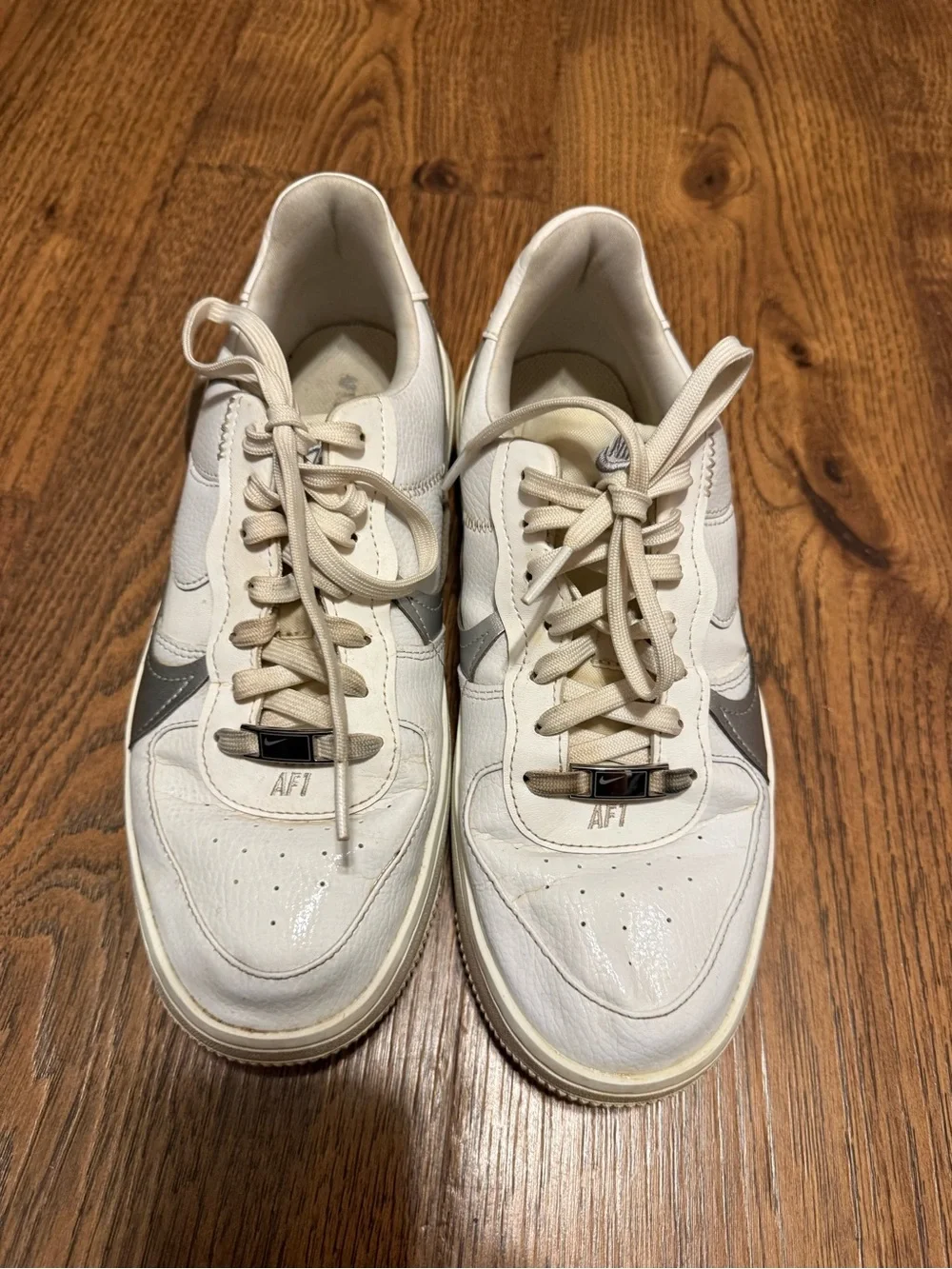 Size 9.5 Women’s Nike Air Force 1 White Casual Shoes Sneakers